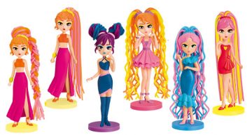 1 z 6 lalek z kolekcji Chix Girls Club<br>zabawki dołączane losowo